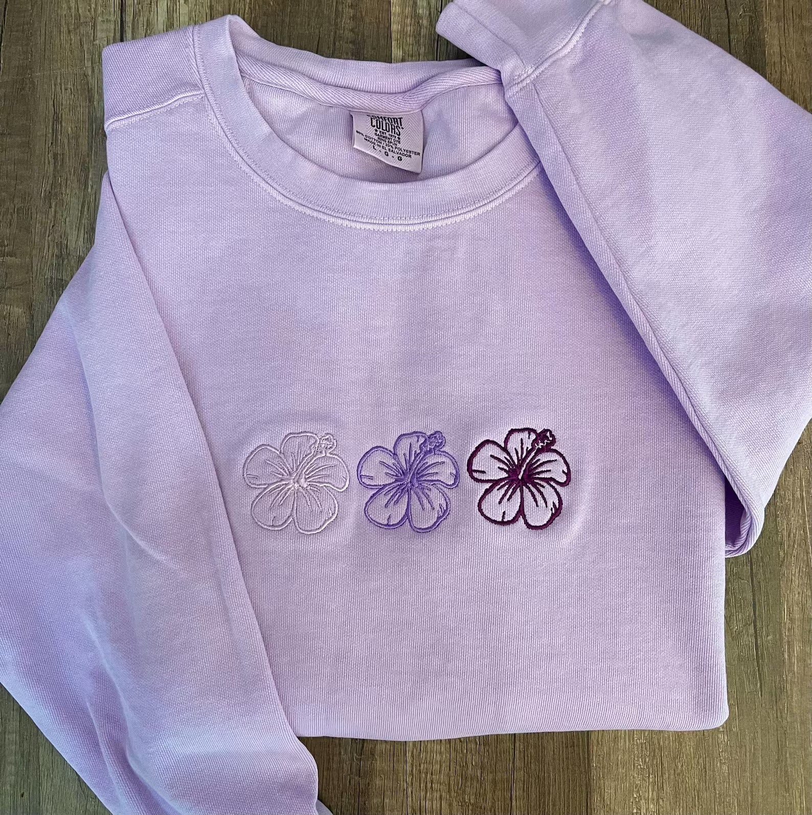 embroidered hibiscus flower shirt, Hawaii shirt ,summer shirt, sunkissed, boho shirt, trendy tee shirt, gift for her embroidered hibiscus flower shirt, Hawaii shirt ,summer shirt, sunkissed, boho shirt, trendy tee shirt, gift for her